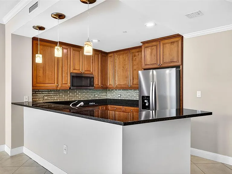 450 Knights Run Ave #505 — Photo 7