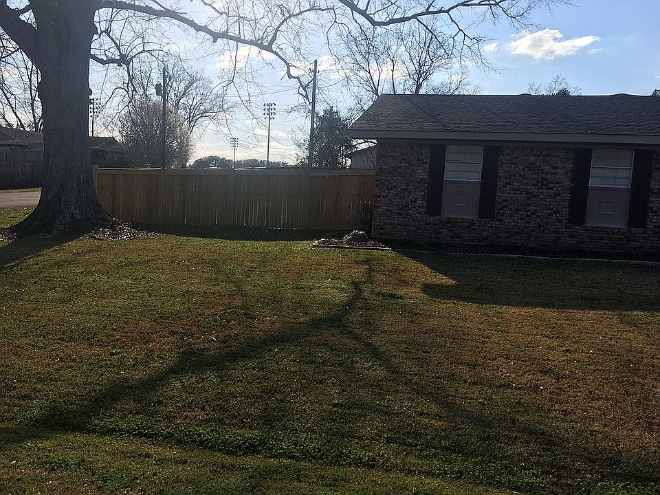 1st image of 1249 Dawn Dr