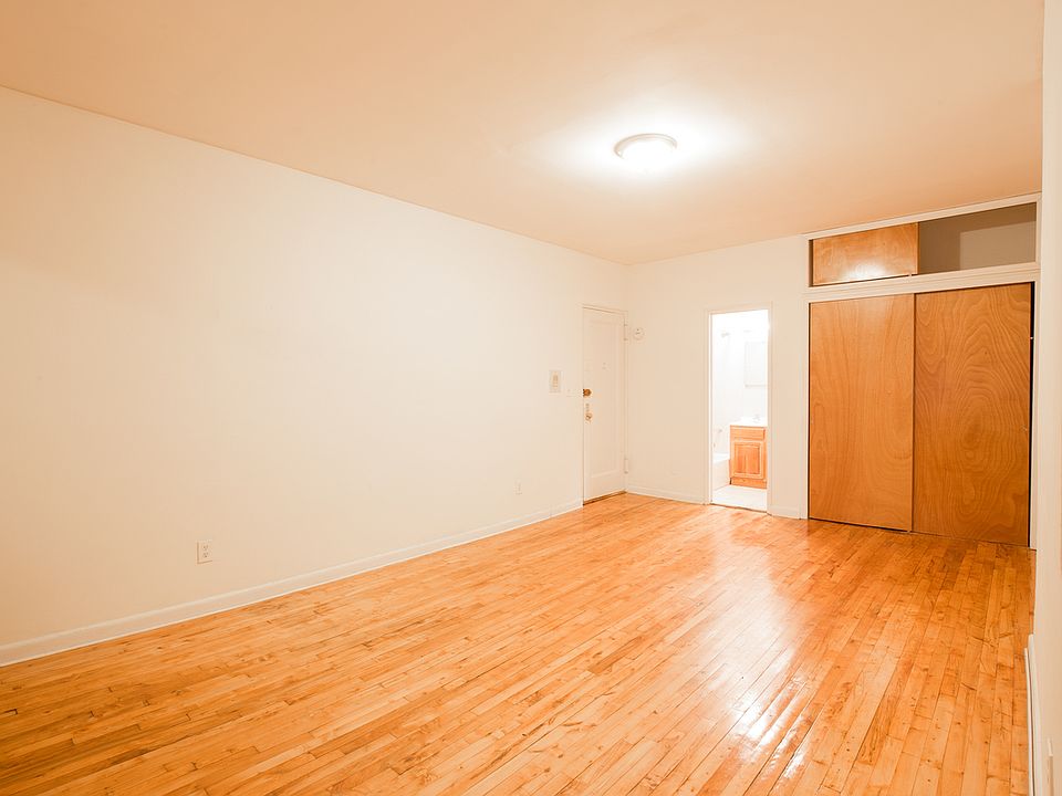 2nd image of 323 E 18th St #3B