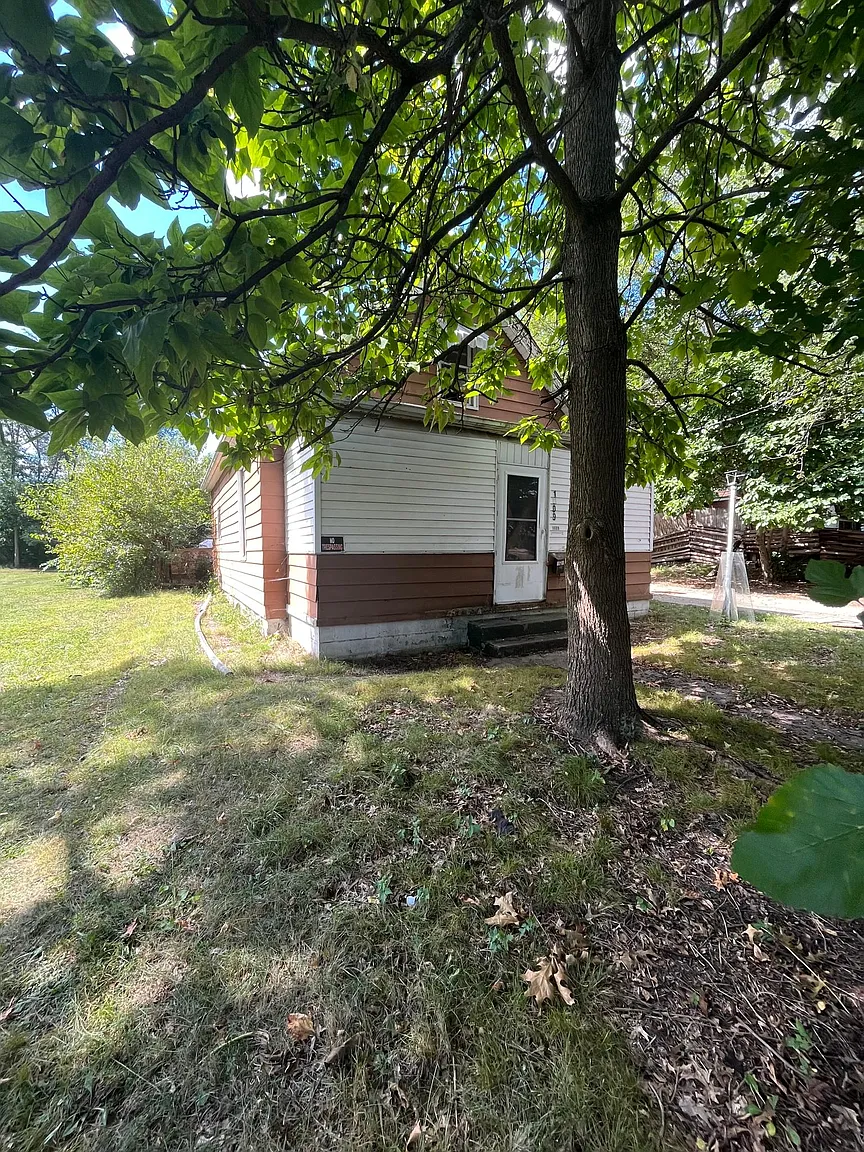1609 S Charles St photo 1