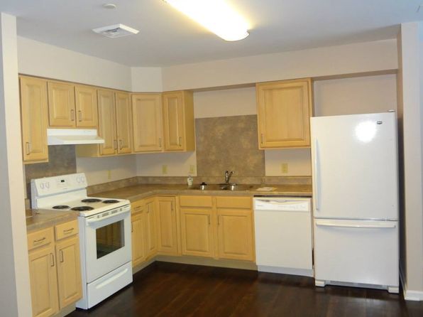 232 S Broadway St APT 216, Scottdale, PA 15683