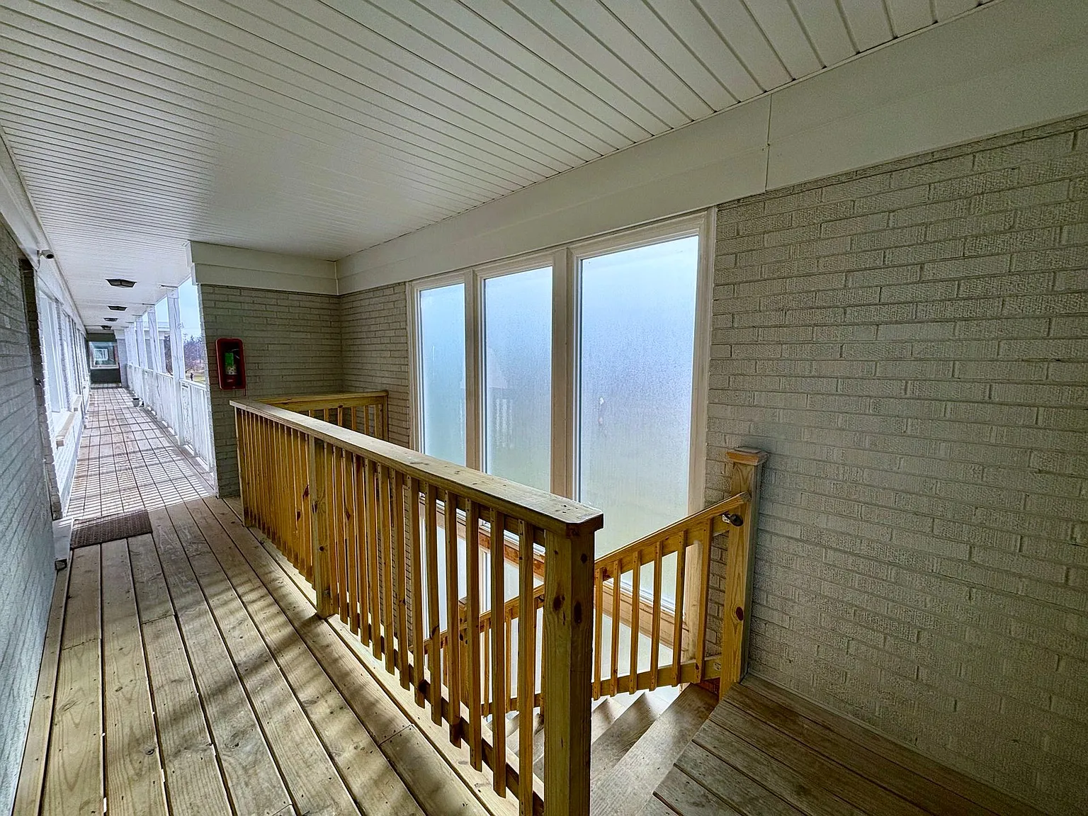 Salt Creek Apartments — Photo 4