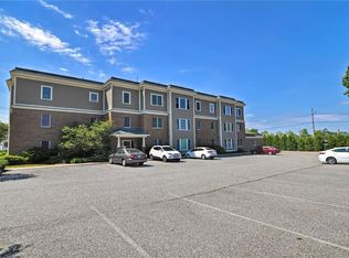 600 N Broadway APT 2A, East Providence, RI 02914