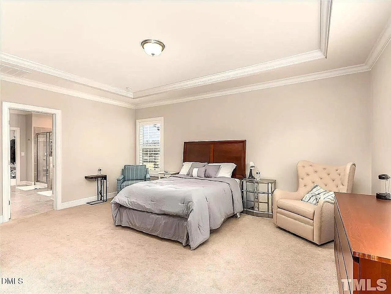 5 bed, 4.5 bath, 3770 sqft, $4,295 — Photo 4