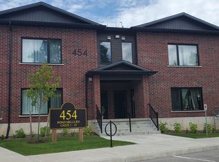 454 Pond Mills Rd #13, London, ON N5Z4W5