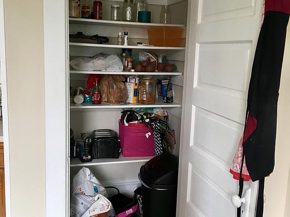 4th image of 185 Miller Ave #4
