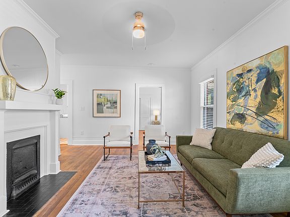 4th image of 1112 W Webb Ave