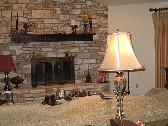 2nd image of 214 Riverhill Blvd