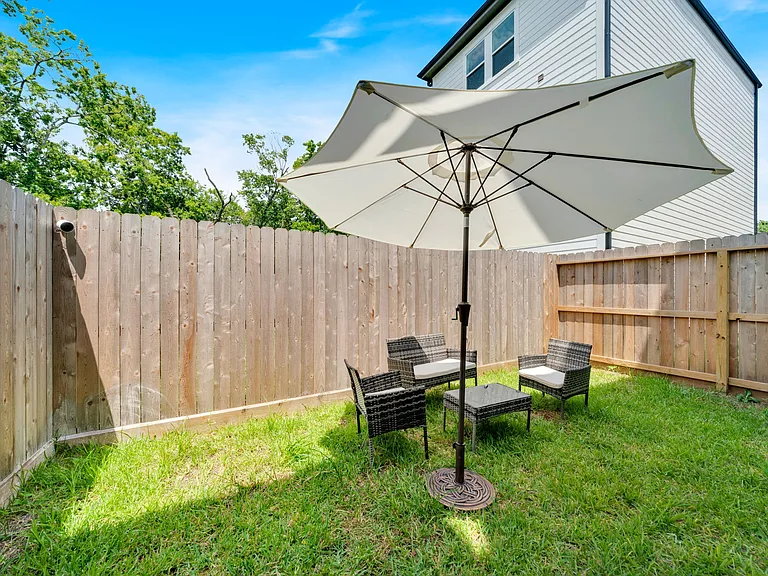 3417 Yellowstone Blvd #4 — Photo 6