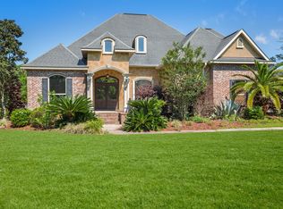 7418 Fountainbleau Rd, Ocean Springs, MS 39564