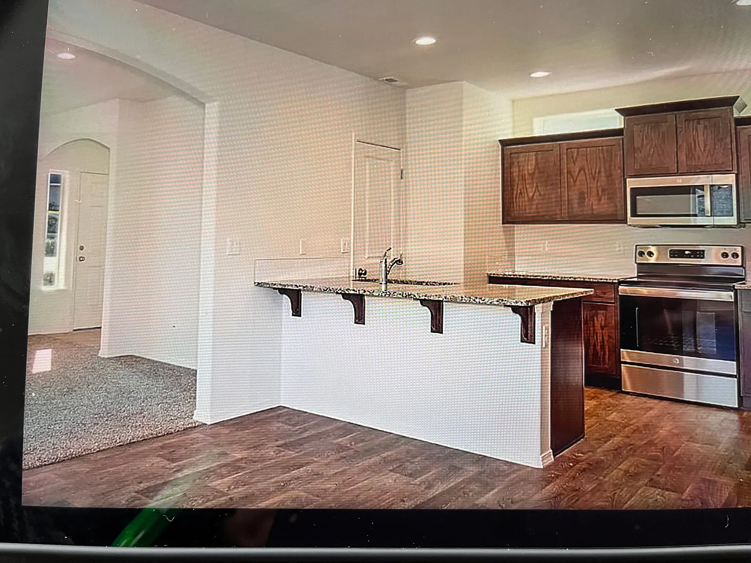 4 bed, 1653 sqft, $2,350 — Photo 4