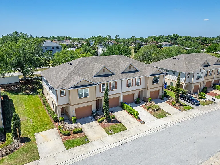 3842 Hampstead Ln — Photo 80