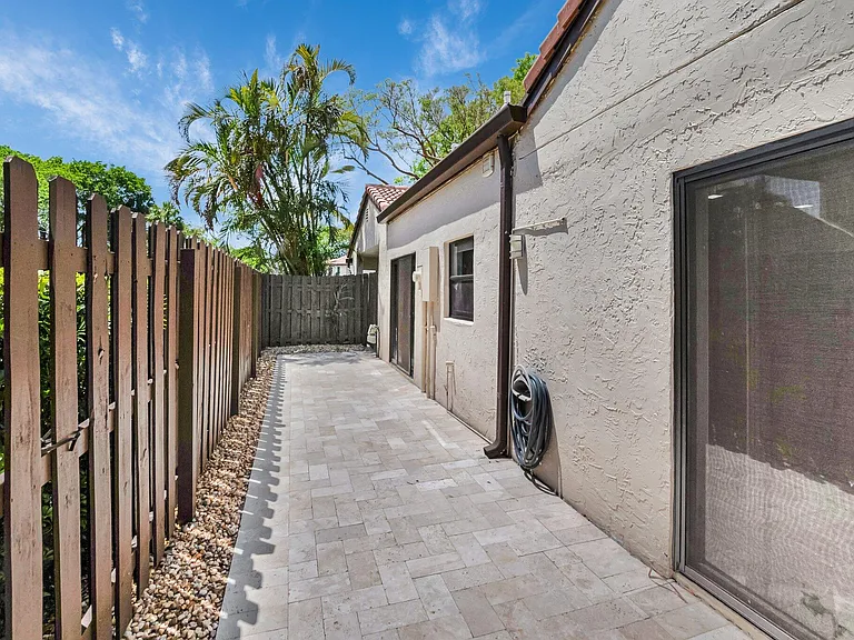21922 Cypress Dr — Photo 27