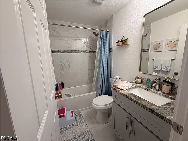 4702 Loraine Ave S — Photo 19