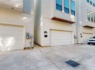 5526 Darling St #C, Houston, TX 77007