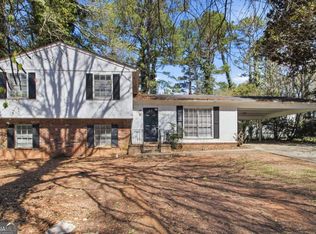 8822 Ashwood Dr, Riverdale, GA