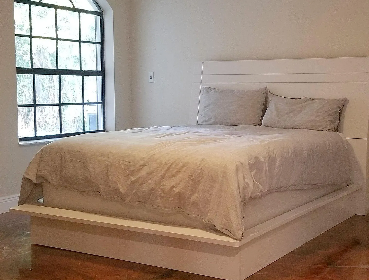 1 bed, 6028 sqft, $1,300 — Photo 3