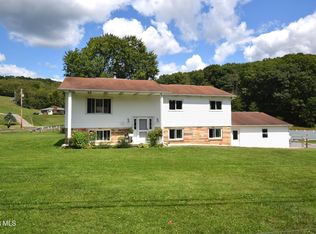 687 Beaver Dam Rd, Claysburg, PA 16625