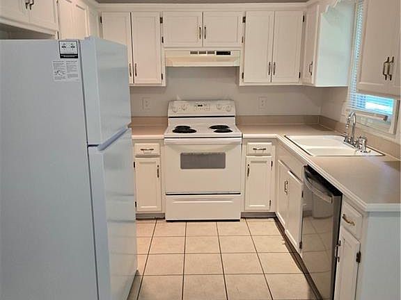 5th image of 7408 N Lane Ave