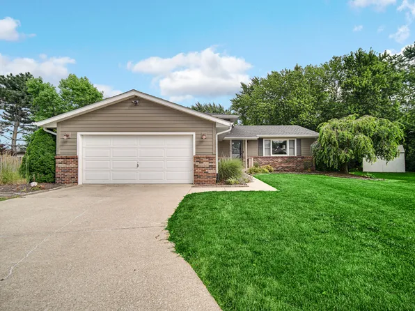 10025 Buchanan Ct, Crown Point, IN 46307