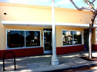 1637 E Washington Blvd, Pasadena, CA 91104