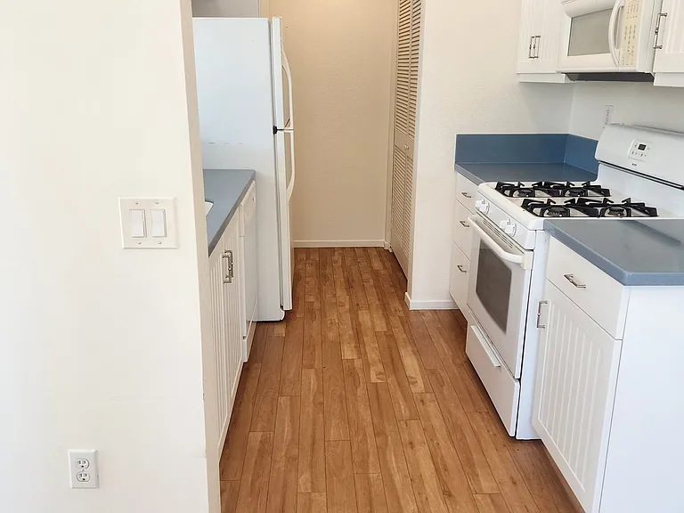 9459 Fairgrove Ln #204 — Photo 3