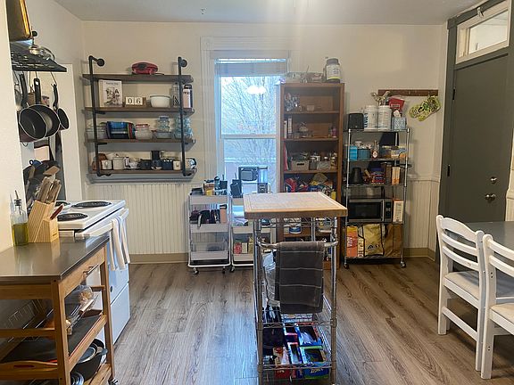 3rd image of 245 E Alder St #2