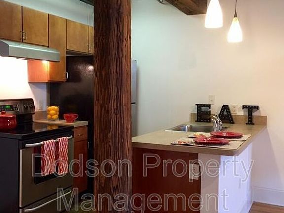 3rd image of 15 S 15th St APT 2C