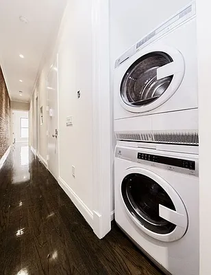 Rented by Francine Realty | media 9