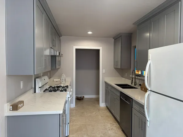 1579 Willowdale Dr, San Jose, CA 95118