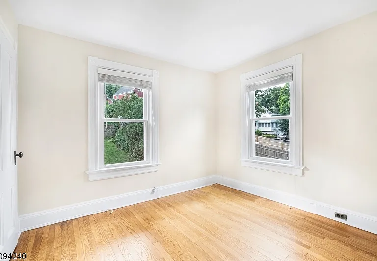 106 Western Ave — Photo 20