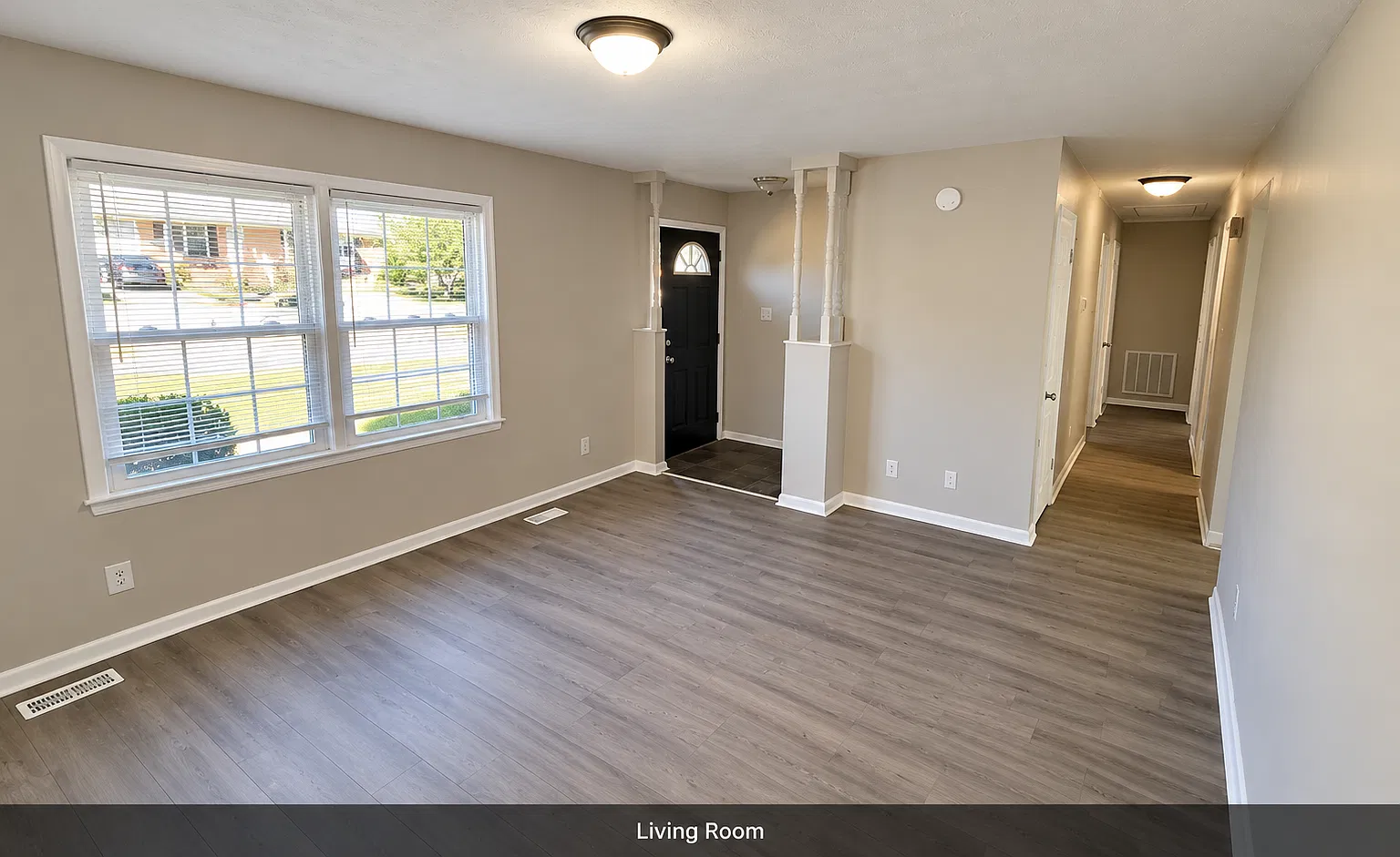 4 bed, 2.0 bath, 1320 sqft, $1,650 — Photo 2