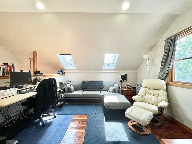 46 Athol St #3 — Photo 9
