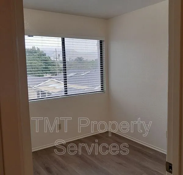 172 W Price St #2 — Photo 12