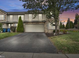 2 Round Ridge Rd APT A, Mechanicsburg, PA 17055