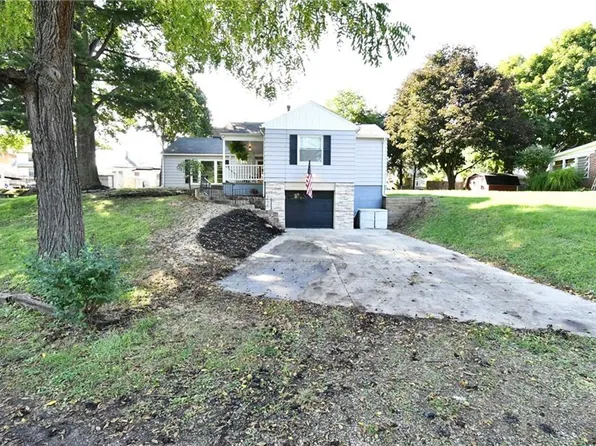 929 Reservoir Dr NE, Massillon, OH 44646