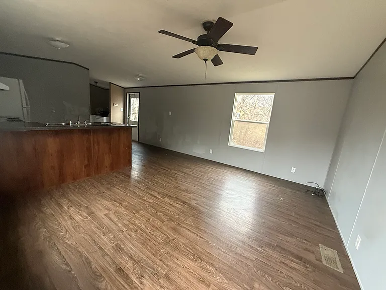 131 Lofty St #24 — Photo 10