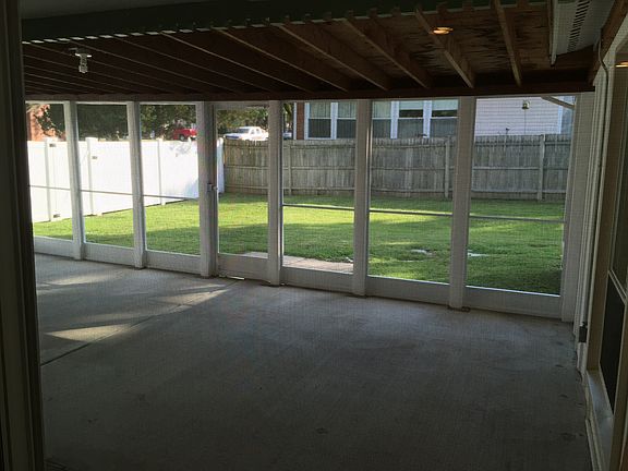 4th image of 5000 Foxdale Dr