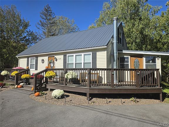 4th image of 3679 Brutus Rd