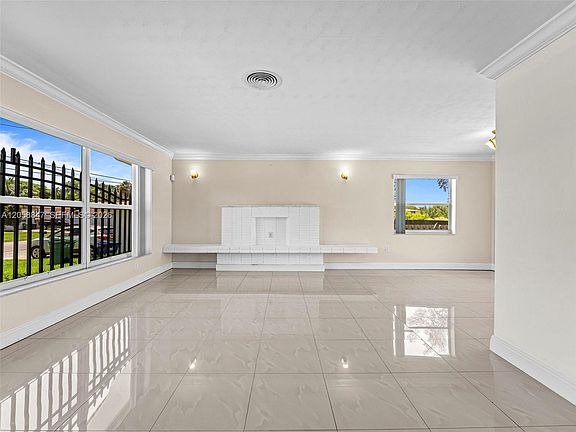 3rd image of 2045 NW 115th St