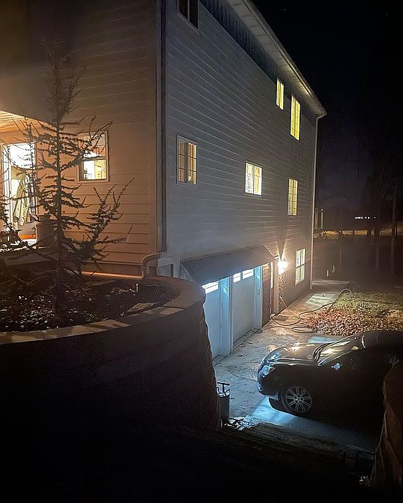 2nd image of 27125 Hunt Dr