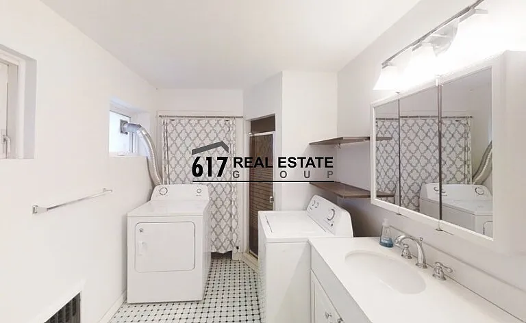 39 Saint Paul St #2 — Photo 4