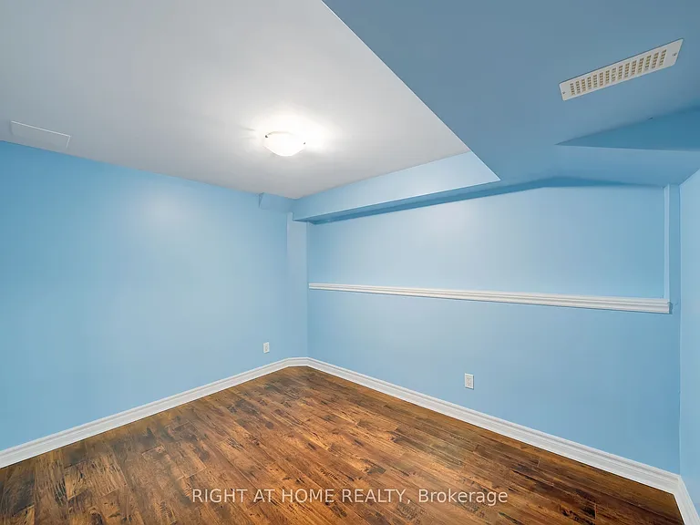 1030 Lonsdale Ln — Photo 23