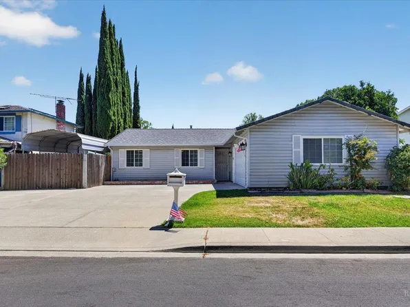 820 N Almond Street, Dixon, CA 95620