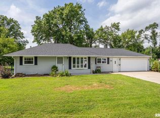 1210 Coyne Center Rd, Milan, IL 61264