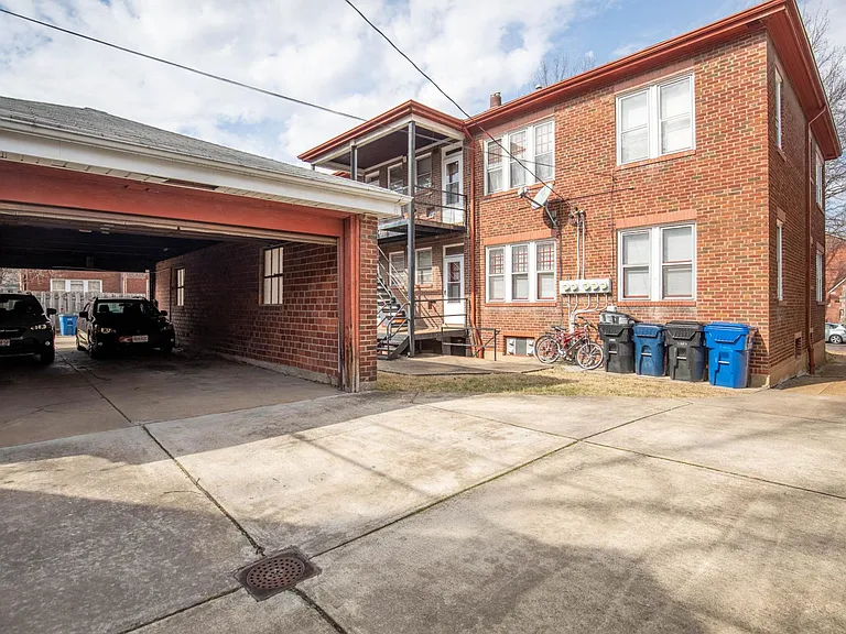 7234 Amherst Ave #1W — Photo 2