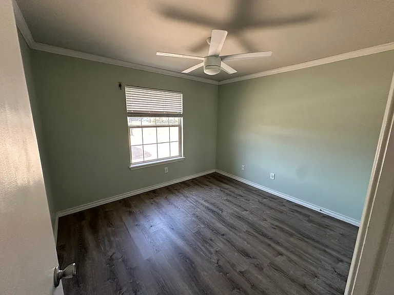 14922 Aquarius St — Photo 22