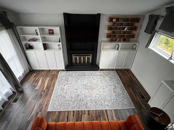 4th image of 3 Walnut Lane #3