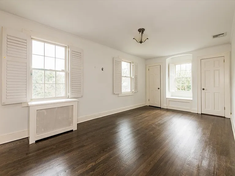 16 Lodge Rd — Photo 12