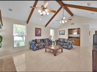 11650 Twain Dr, Montgomery, TX 77356